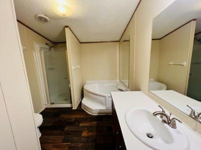 Mobile Home at 4369 Essex Jackson, MI 49201