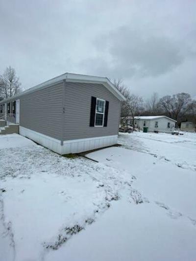 Mobile Home at 17748 Rock Creek Rd Thompson, OH 44086