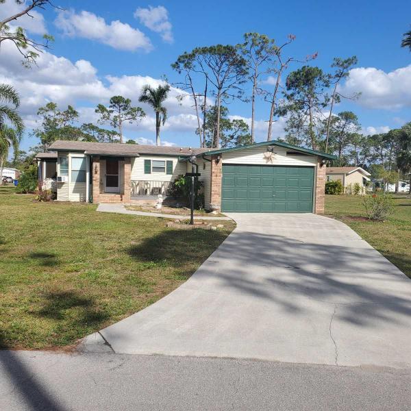 1988 MERI Mobile Home For Sale 19418 Saddlebrook Court North Fort