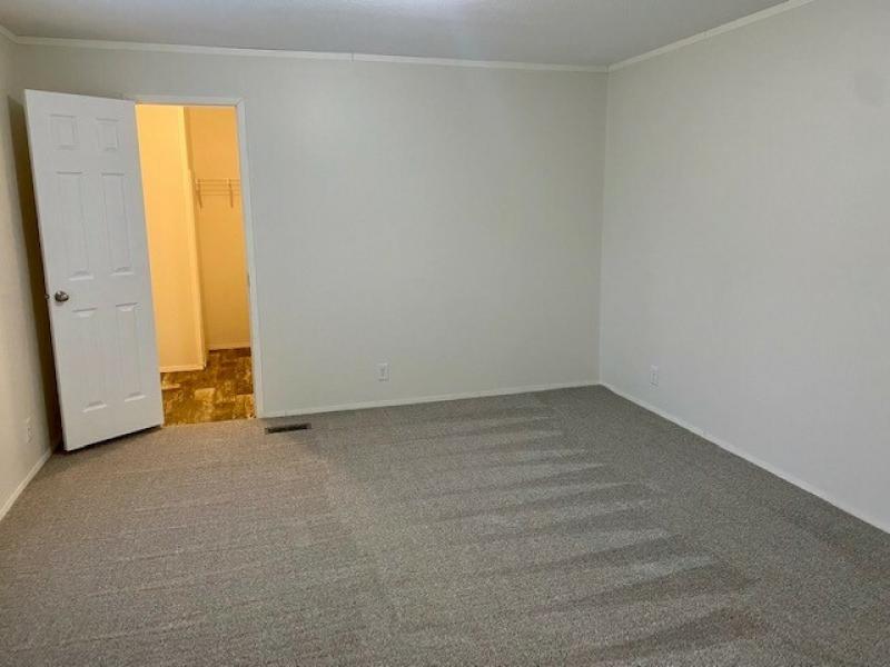 Mobile home available near Lowell Michigan