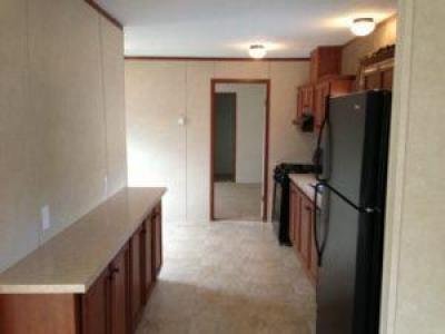 Mobile Home at 290 West Woodside Holland, OH 43528