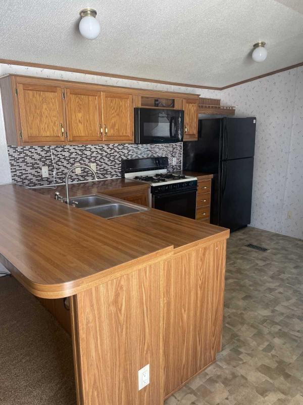 1511 Coyne Center Rd. 63 Milan, IL MHVillage