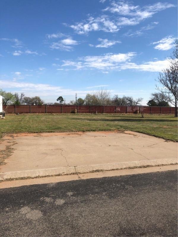 Photo 1 of 2 of home located at 57 Parkway Drive Chickasha, OK 73018