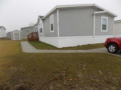 Mobile Home at 23345 Somerset Dr New Boston, MI 48164