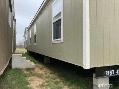 Mobile Home at OAK CREEK HOME CENTER 20305 IH 35 S Lytle, TX 78052