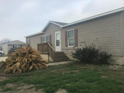 Mobile Home at 135 Bridlewood Dr San Marcos, TX 78666