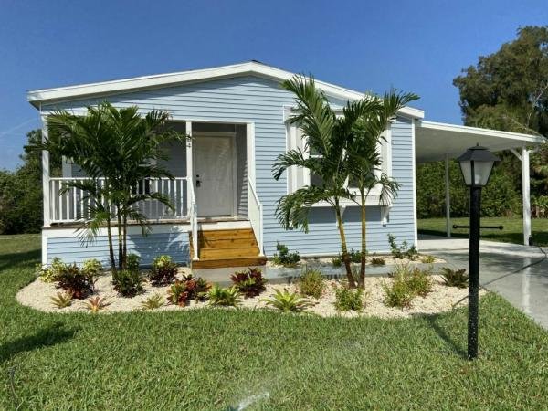 2023 Palm Harbor - Plant City Raleigh w/ rear porch Mobile Home