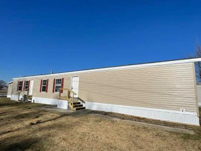 Mobile Home at 301 N 2nd St Rossville, IN 46065