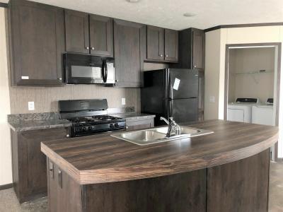 Mobile Home at 607 Maple Ln. Lot B72 Columbus, MI 48063