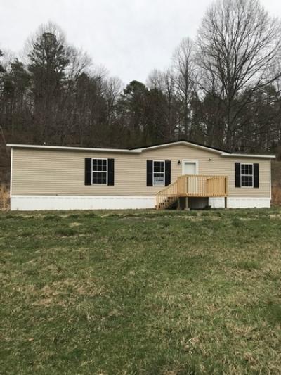 Mobile Home at 2794 Sycamore Rd Culloden, WV 25510