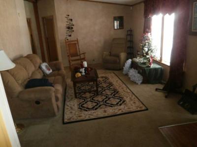 Mobile Home at 8614 W Holly Drive Pendleton, IN 46064