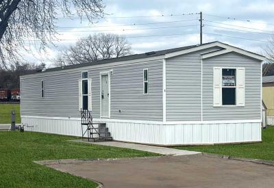 Mobile Home at 6500 Kansas Ave Lot 3 Kansas City, KS 66111