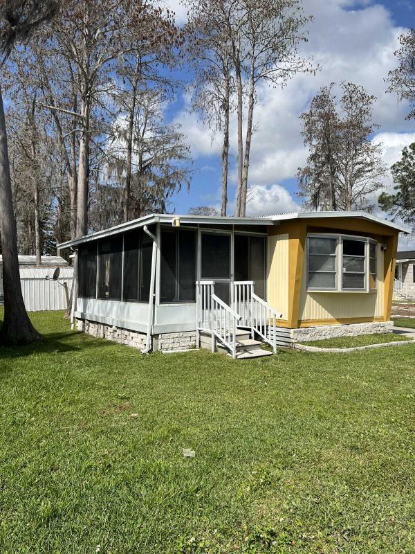 1972 SUNH Mobile Home For Sale