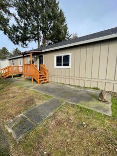 Photo 3 of 20 of home located at 1503 N Hayden Island Dr. #86 Portland, OR 97217