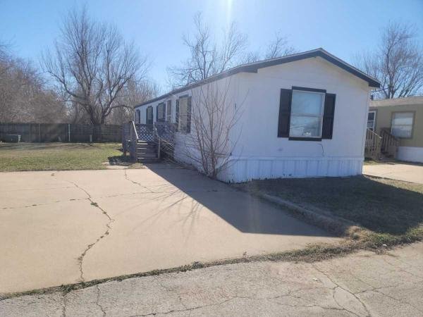 Photo 1 of 2 of home located at 37 Parkway Drive Chickasha, OK 73018