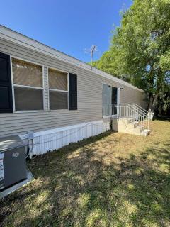 Photo 5 of 26 of home located at 8707 Whisperwood Ct Tampa, FL 33635