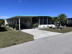 Photo 4 of 38 of home located at 913 Sand Cay Venice, FL 34285