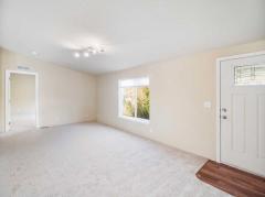 Photo 5 of 31 of home located at 230 Wenaha Lane #84 Roseburg, OR 97471