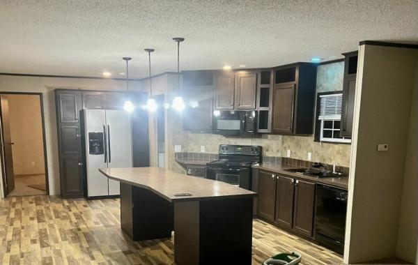 2015 Adventure Homes Mobile Home For Rent