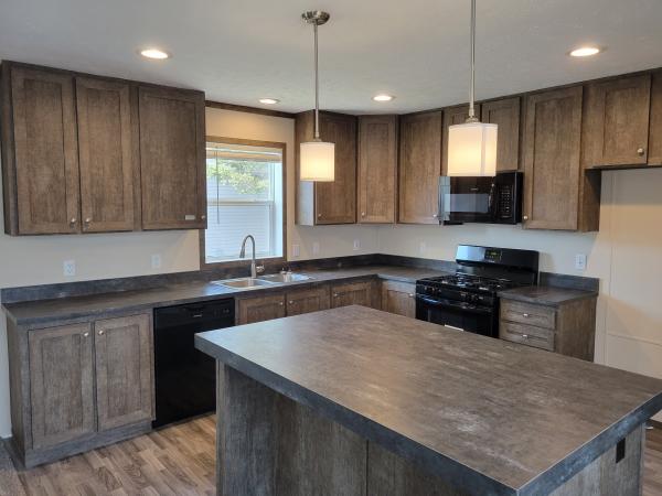 2020 Clayton - Wakarusa Mobile Home For Sale