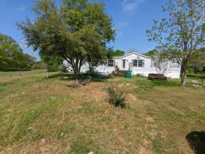 Mobile Home at 180 Fm 2571 Lot B Smithville, TX 78957