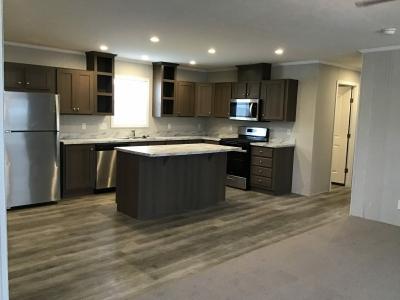 Mobile Home at 123 West Daisy Lane Holland, OH 43528