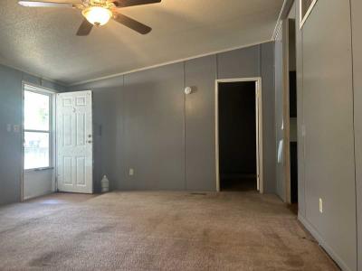 Photo 4 of 16 of home located at 11555 Culebra Rd. Lot 560 San Antonio, TX 78253