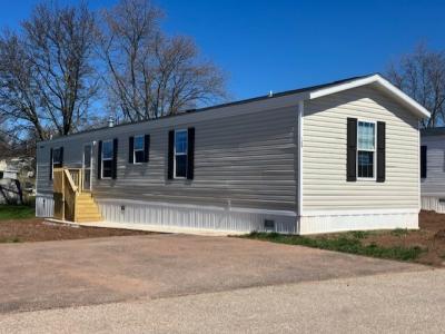 Thomasville Commons Mobile Home Park in Thomasville, PA | MHVillage