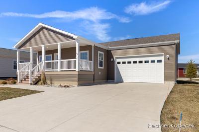 Mobile Home at 5927 Grace Way Dr. Rockford, MI 49341