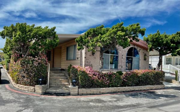 1973 Crestwood Mobile Home For Sale