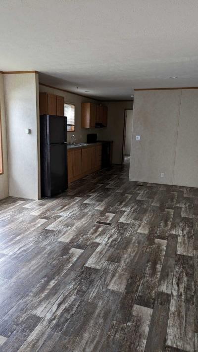 Mobile Home at 17009 Hillsdale Ct Lot 120 Hagerstown, MD 21740
