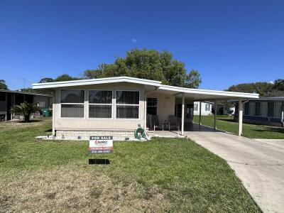 Haselton Village Mobile Home Park in Eustis, FL | MHVillage