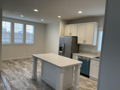 Photo 5 of 8 of home located at 337 W Route 66 65 Glendora, CA 91740