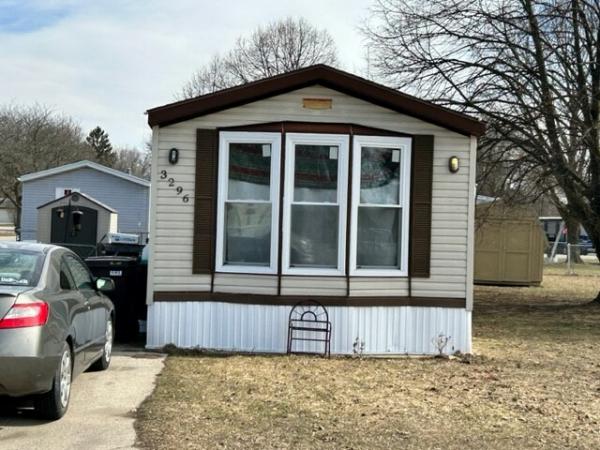 1989 Schult Mobile Home For Sale