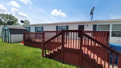 Mobile Home at 39023 Bayview Rd New Boston, MI 48164