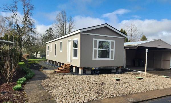 450-se-lacreole-dr-137-dallas-or-mhvillage