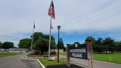 Mobile Home at 1001 Mayflower Road #167 South Bend, IN 46619