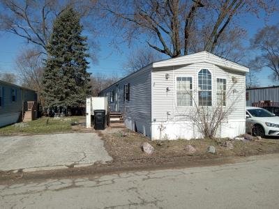Mobile Home at 774 Maple Justice, IL 60458