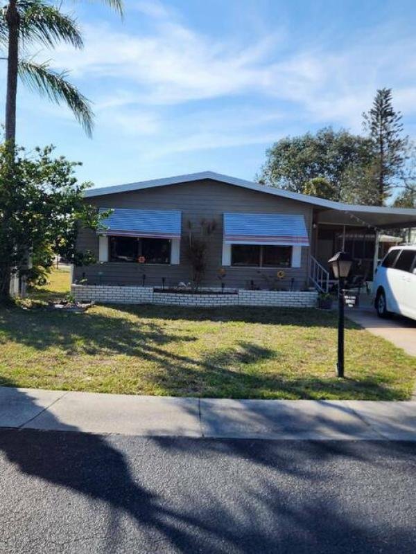 Photo 1 of 2 of home located at 15849 Shell Crest Drive North Fort Myers, FL 33917