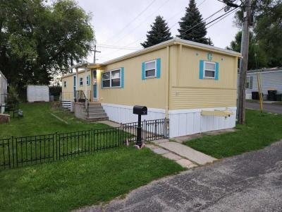 Mobile Home at 10211 W Greenfield Ave Lot 33 West Allis, WI 53214