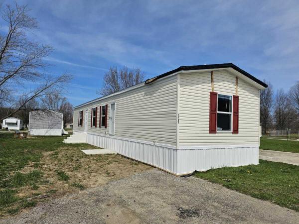 Photo 1 of 2 of home located at 1707 Robin Cr Ashtabula, OH 44004