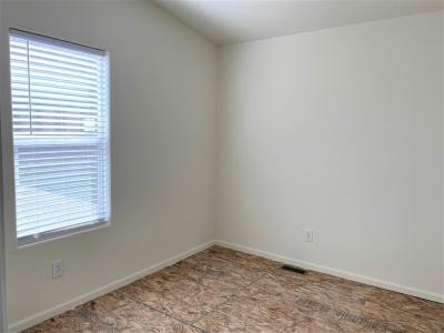 Photo 3 of 7 of home located at 995 Pomona Rd, 58 Corona, CA 92882