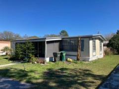 Photo 2 of 33 of home located at 108 Palmyra Ct Leesburg, FL 34748