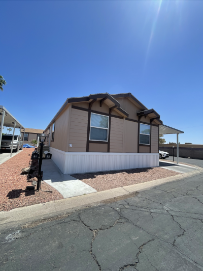 Mobile Home at 5747 W Missouri Ave Glendale, AZ 85301