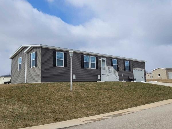 Photo 1 of 2 of home located at 7801 88th Ave Lot #318 Pleasant Prairie, WI 53158