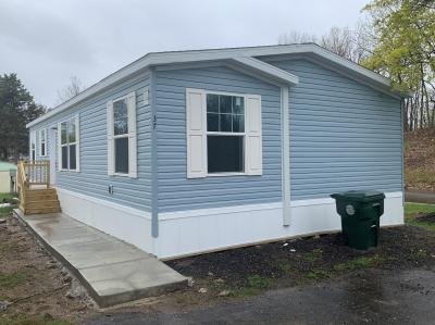 Mobile Home at 37 Hummingbird #51 Orion Township, MI 48359