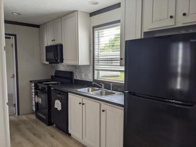 Mobile Home at 300 Forrest Ave., Lot #68 Springfield, IL 62702