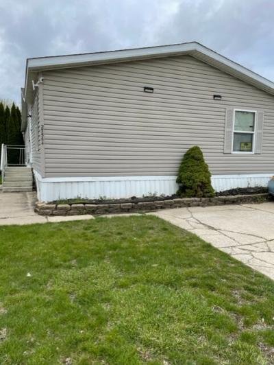 Mobile Home at 27564 Moulon Rouge #615 Romulus, MI 48174