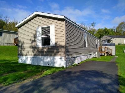 Mobile Home at 425 Richmond Road Imperial, PA 15126