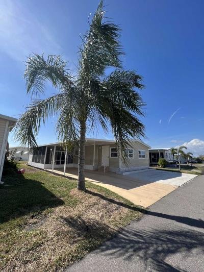 Mobile Home at 358 Shoreland Dr Fort Myers, FL 33905